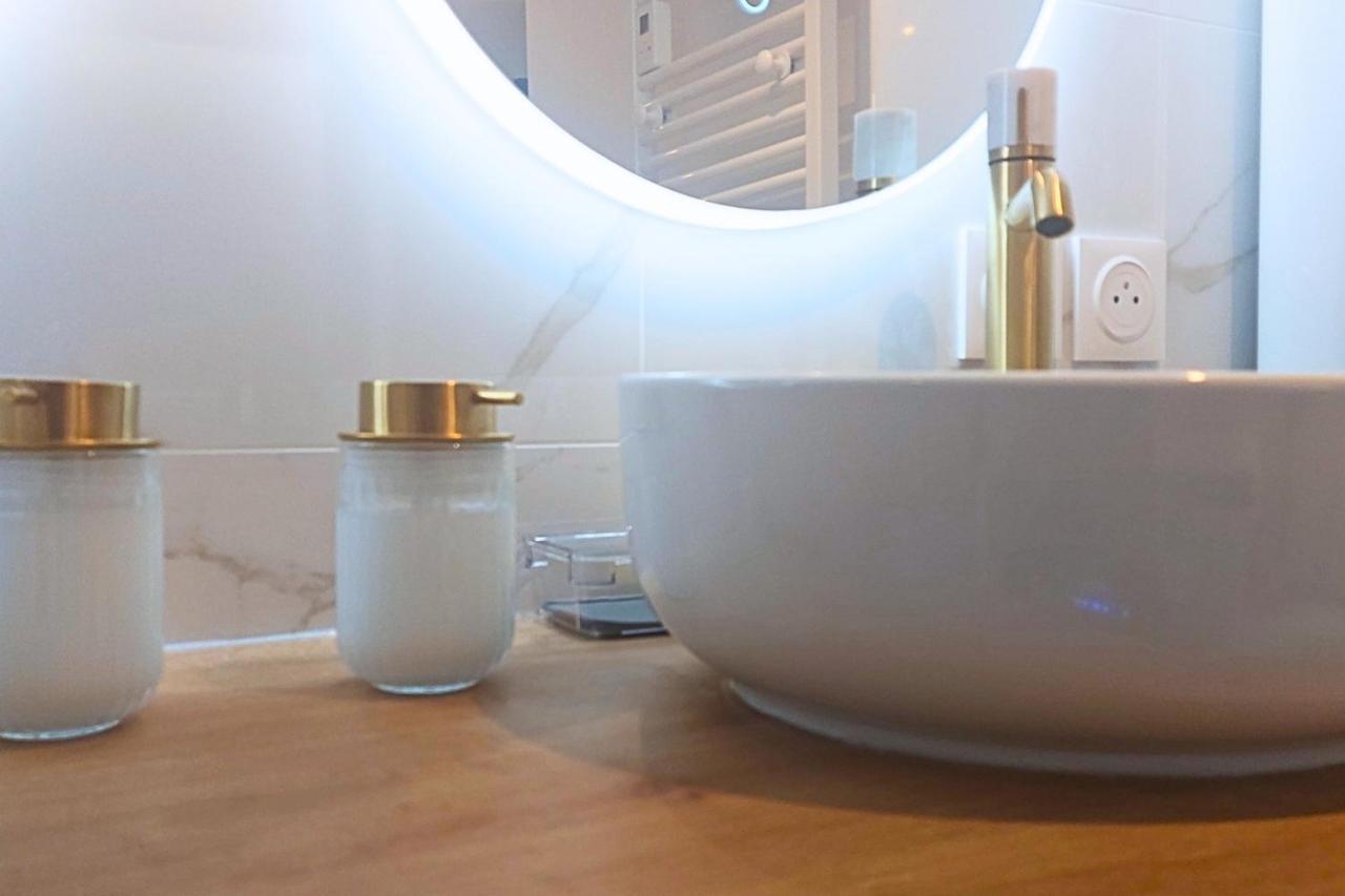 Artgold * Logement Haut De Gamme Spa Roanne Eksteriør billede